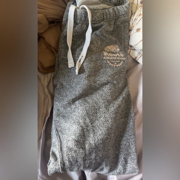 Roots Pants - Roots sweats
